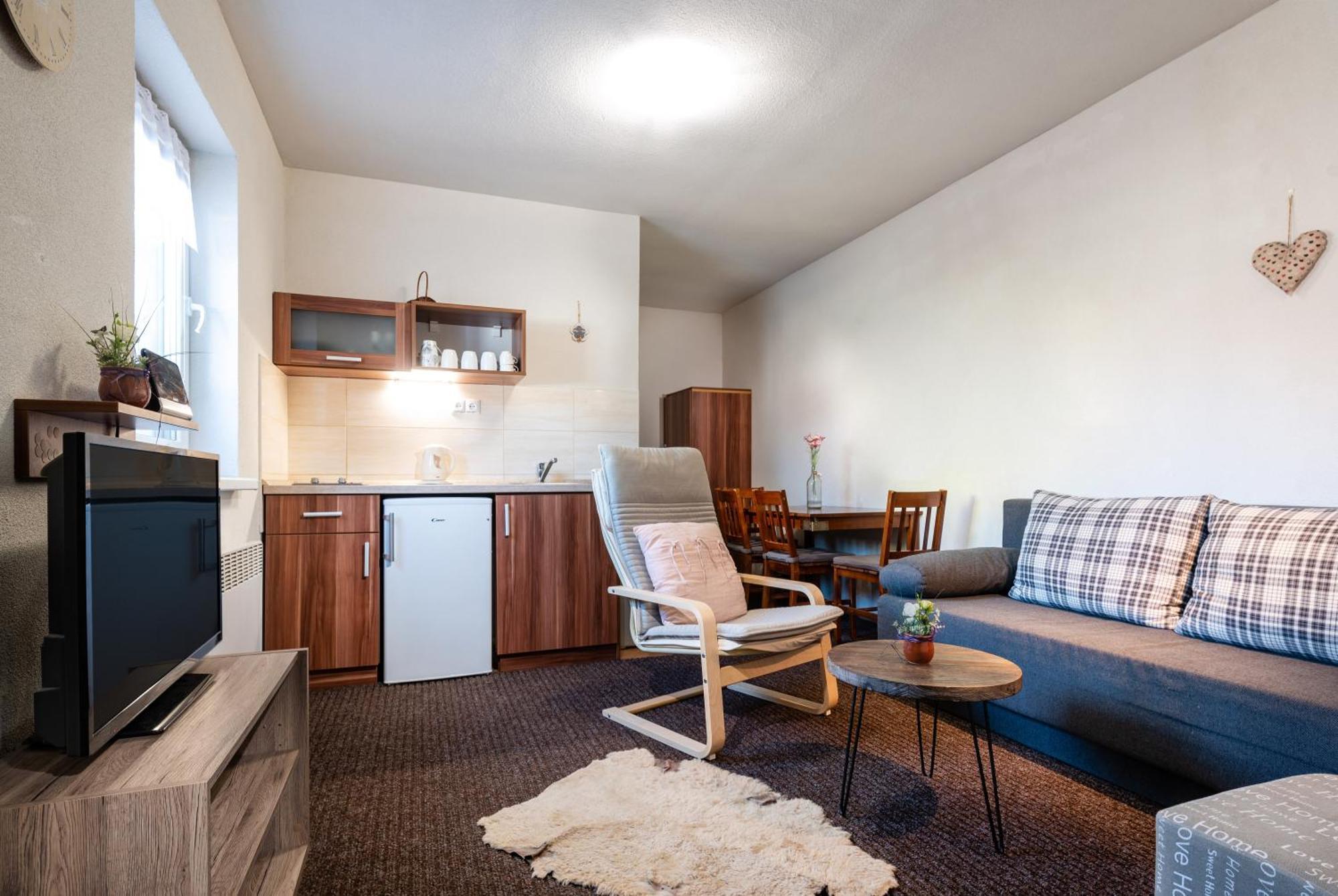 Piemonti Besenova Apartment ภายนอก รูปภาพ